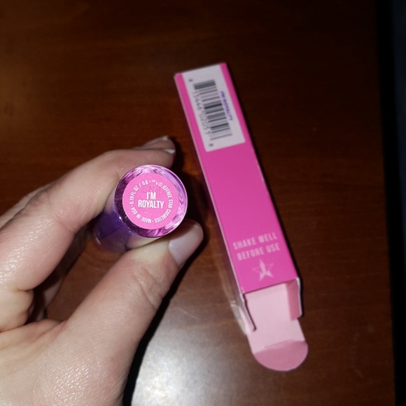 ** SOLD ** Jeffree Star Velour Liquid Lipstick - Picture 3 of 3